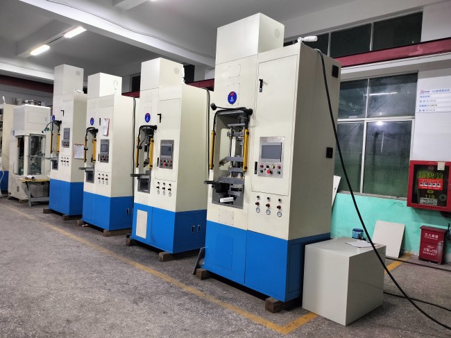 【氧化鋯、碳化硅、氧化硅】陶瓷粉末伺服成型機(jī)