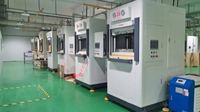 【手機(jī)、VR/AR、無人機(jī)】玻纖熱壓成型機(jī)應(yīng)用場(chǎng)景