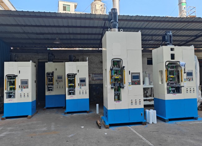 伺服粉末成型機在新能源車、儲能、風(fēng)電、光伏上的應(yīng)用